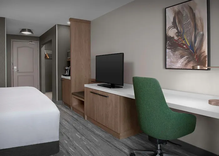 Hilton Garden 3*